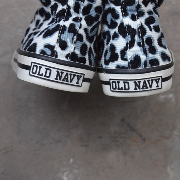 Old Navy Retro Cheetah Print Corduroy High Top Sneakers, Size 5 - Picture 9 of 13